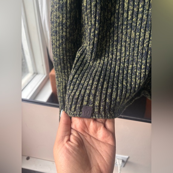 LULULEMON | cotton - cashmere blend mock neck sweater | size 8 - Picture 6 of 7